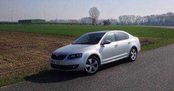 TEST: Škoda Octavia 1,6 TDI 81 kW DSG – skutečná spotřeba Škoda Octavia 1,6 TDI 81 kW DSG - zepředu