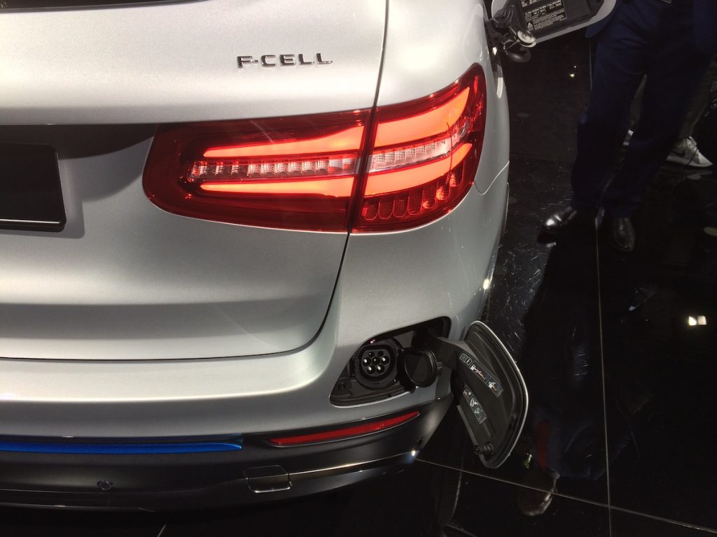 Mercedes-Benz GLC F-Cell Plug-in hybrid - zásuvka Mennekes