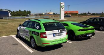 Extrémní dlouhodobý test Octavie G-TEC, tedy na CNG Škoda Octavia G-TEC (extrémní test) a Lamborghini Huracan
