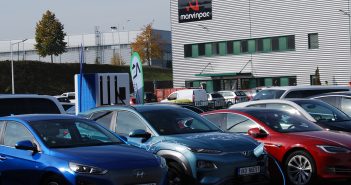 První 100 kW dobíjecí stanice typu multipoint v Česku Rychlodobíjecí stanice 100 kW - 4 auta najednou