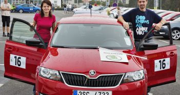 Škoda EconomyRun 2014 aneb Zkouška stylu rozjezd-dojezd Start EconomyRun 2014