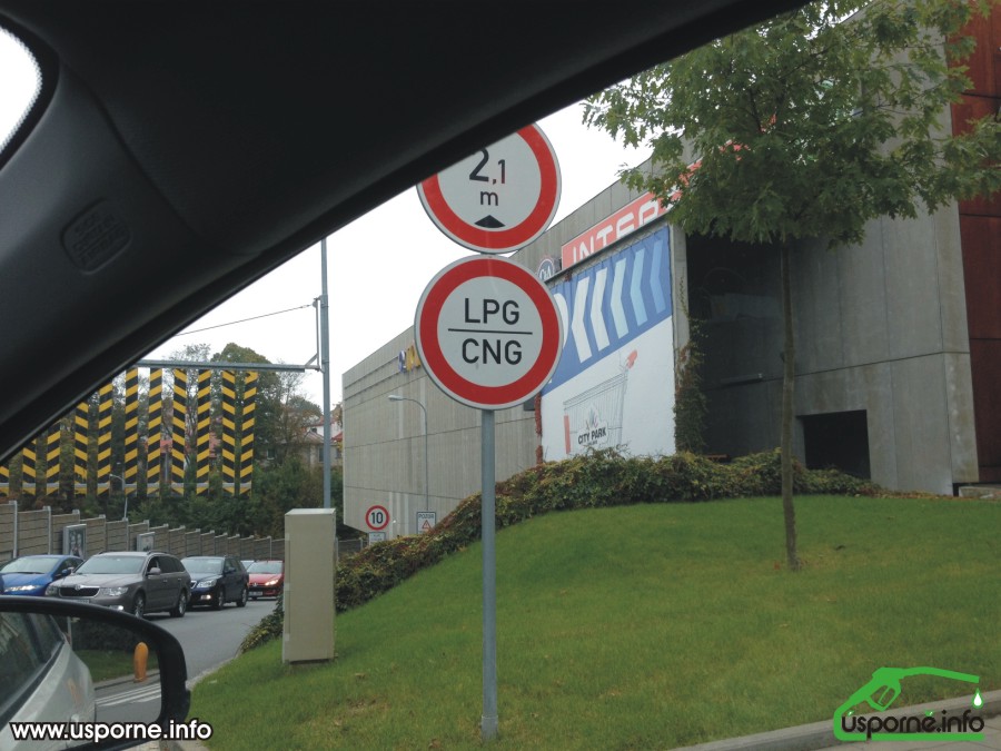 Zákaz vjezdu LPG/CNG - ilustrační obrázek