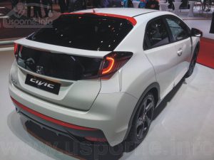 Honda Civic Sport zezadu
