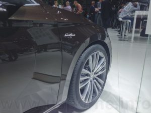 Škoda Superb hnědý Laurin&Kement - kolo