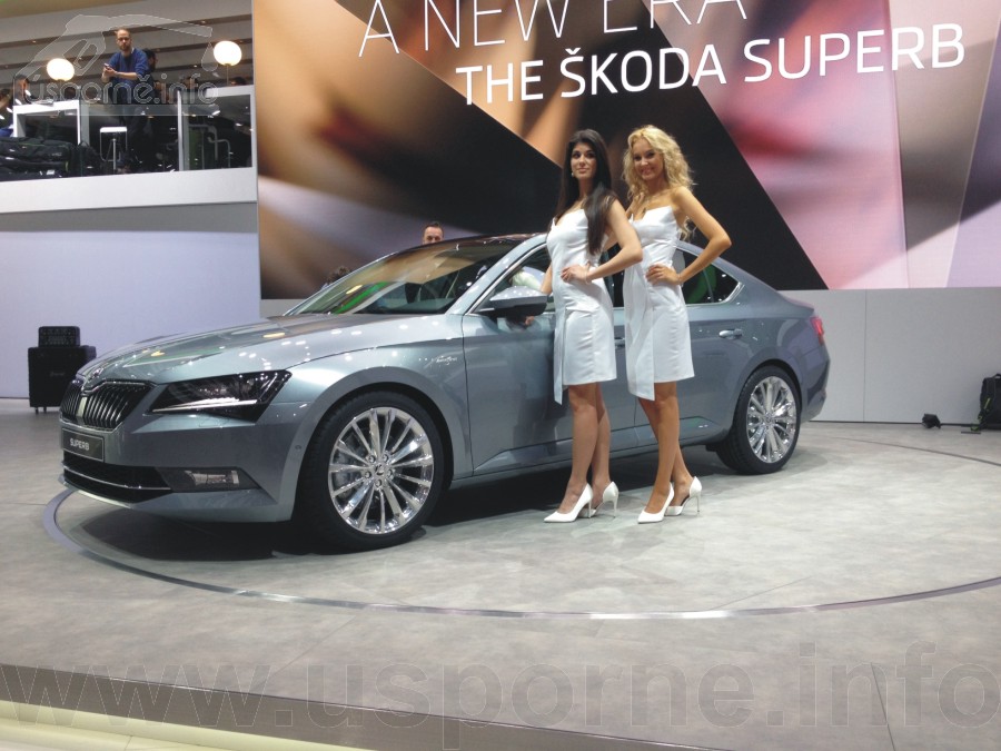 Škoda Superb šedý Laurin&Kement - zepředu