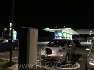 Nissan Leaf na cestě do Chorvatska - nabíjení Graz