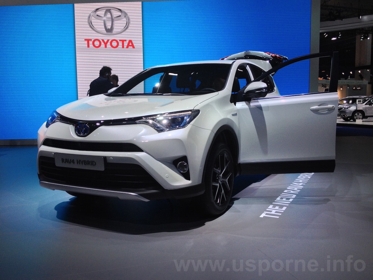 Nová Toyota RAV4 - hybrid