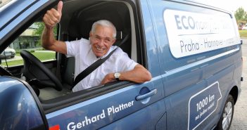 Volkswagen Transporter 2,0 TDI umí jet pod 5 litrů nafty Volkswagen Transporter a jeho řidič Gerhard Plattner