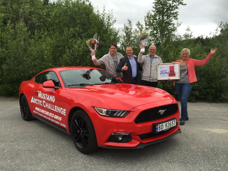 Ford Mustang vytvořil rekord - 1249 km na jednu nádrž