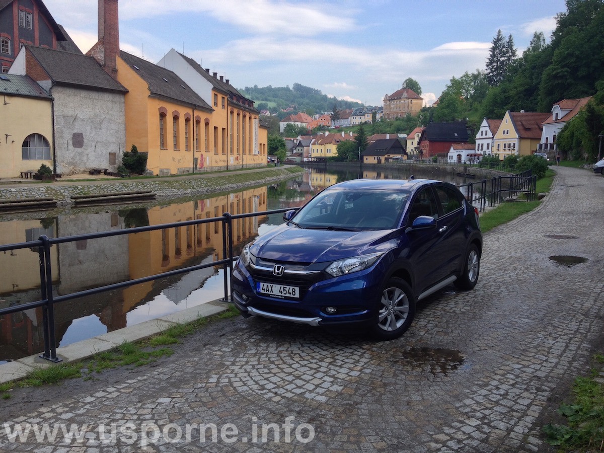 Honda HR-V - zepředu - Český Krumlov