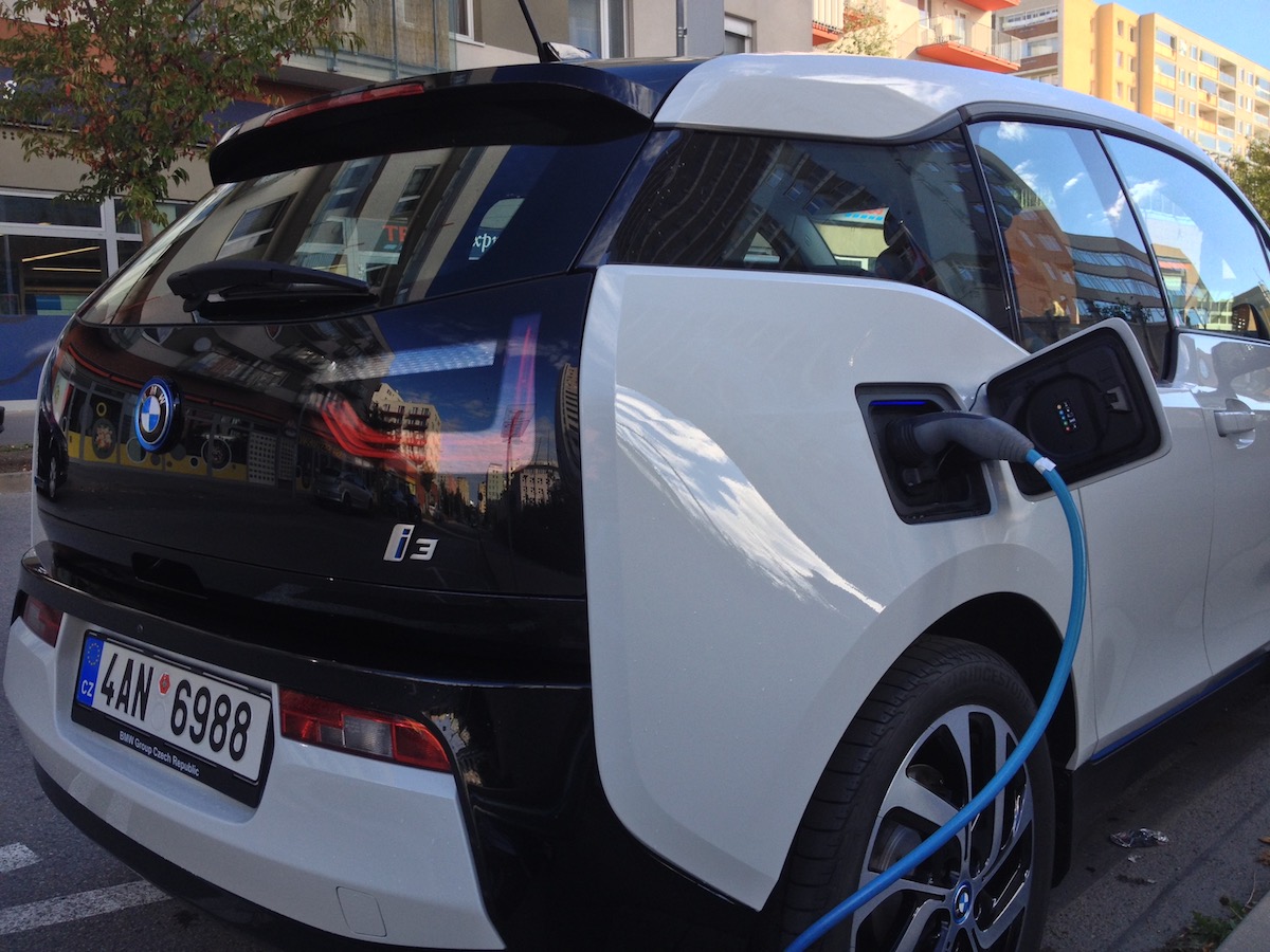 BMW i3 - Combined Charging System - Mennekes