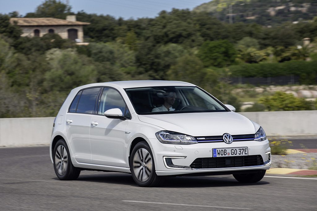 Inovovaný Volkswagen e-Golf ujede až 300 km