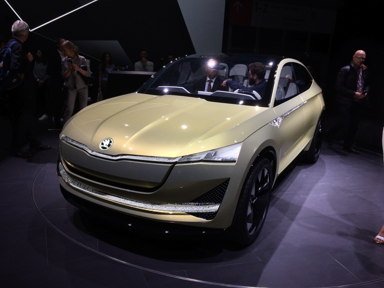 Škoda Vision E - zepředu