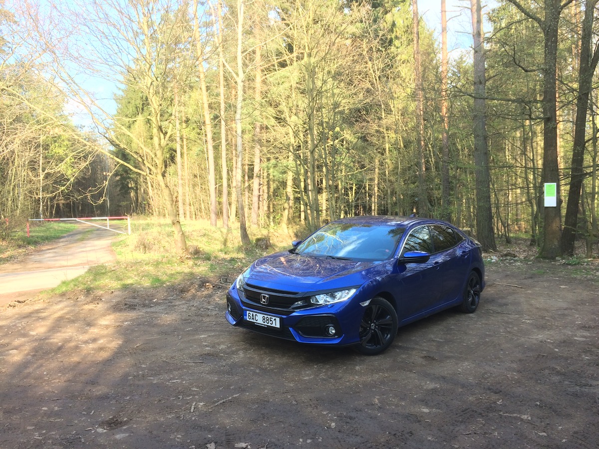 Honda Civic 1,0 VTEC TURBO 95 kW CVT – zepředu