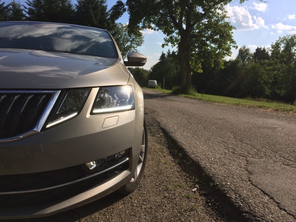 Škoda Octavia 1,0 TSI 85 kW – přední LED světlomet