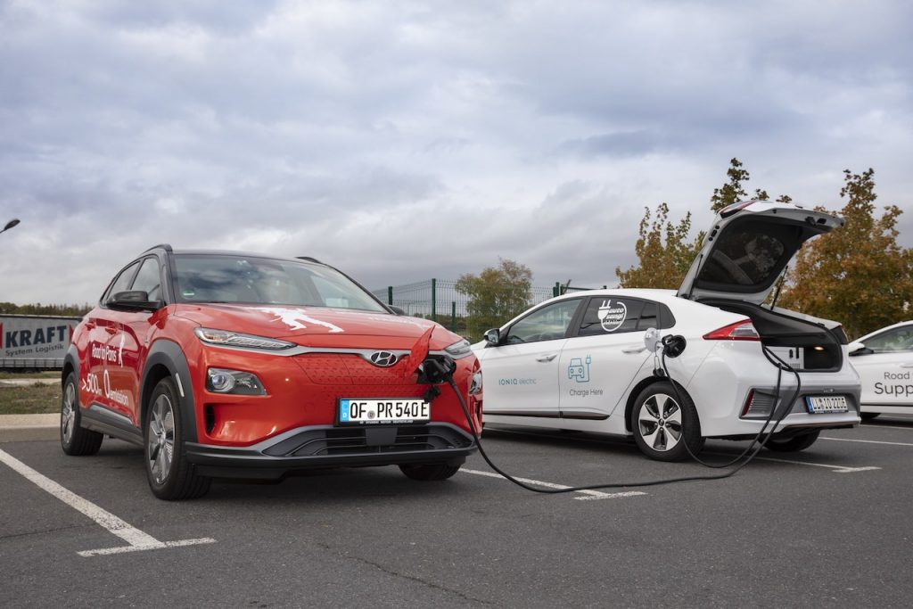 Hyundai Kona a Hyundai Ioniq Mobile Charger