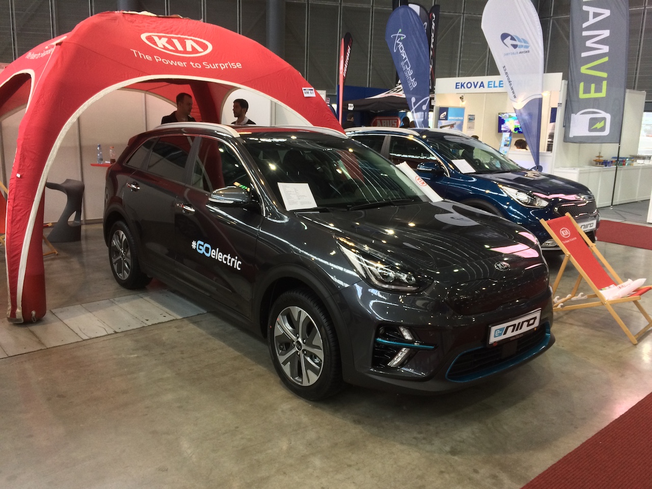 Kia e-Niro zepředu - AMPER 2019