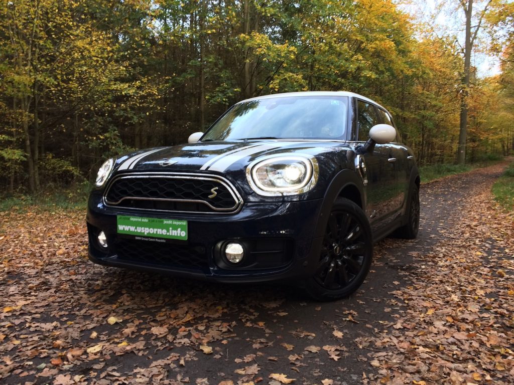 Mini Countryman S E All4 - zepředu