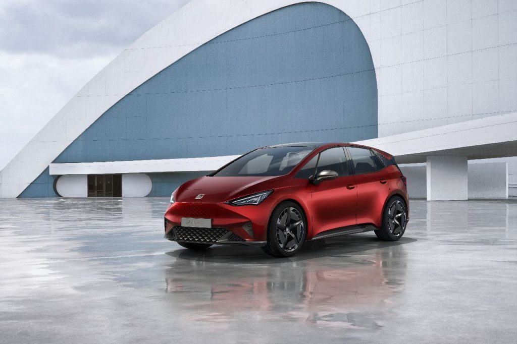 SEAT el-Born - Ženeva 2019 - elektromobil zepředu