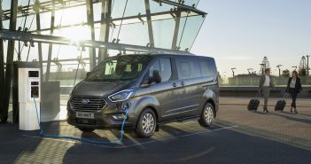 Ford Go Electric – elektrifikované vozy Ford, hybridy i PHEV Ford Tourneo Custom Plug-in Hybrid
