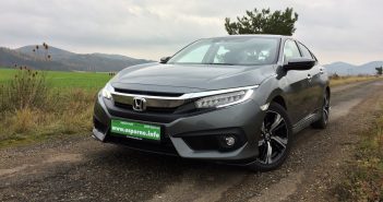 TEST: Honda Civic Sedan 1,5 VTEC TURBO 134 kW 6MT – skutečná spotřeba Honda Civic Sedan 1,5 VTEC TURBO - zepředu/z boku