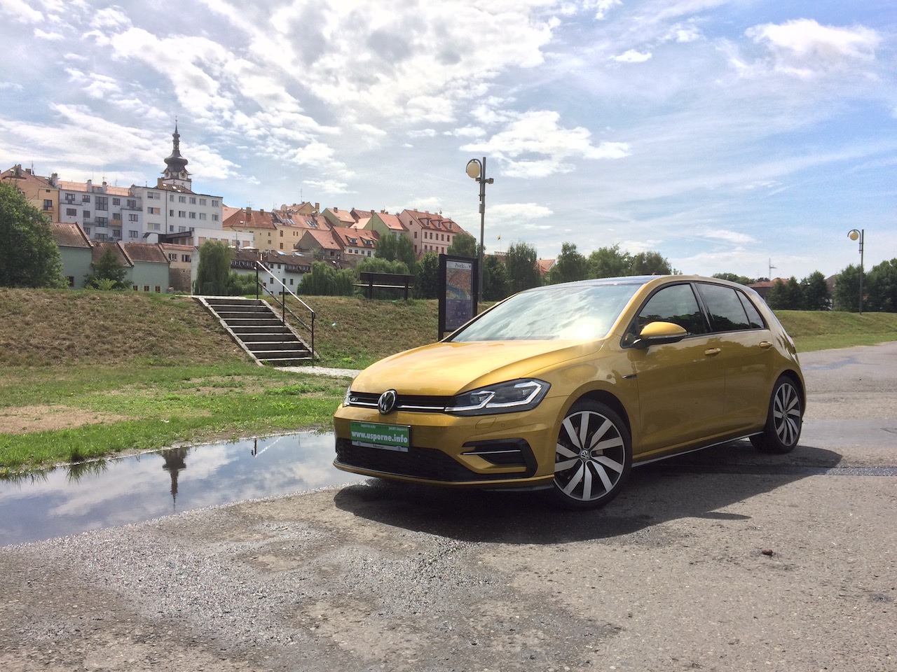 Volkswagen Golf 1,5 TSI - zepředu