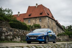 Hyundai Ioniq - Český Krumlov - zepředu - Petr Skřivánek