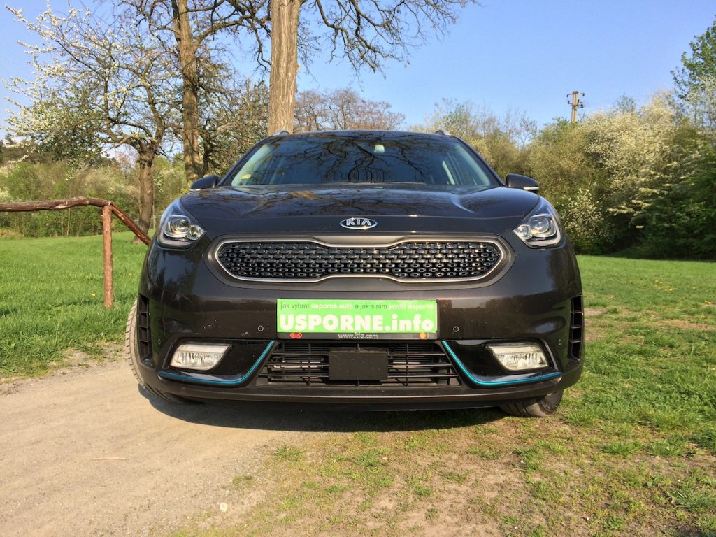 Kia Niro PHEV (plug-in hybrid) - zepředu