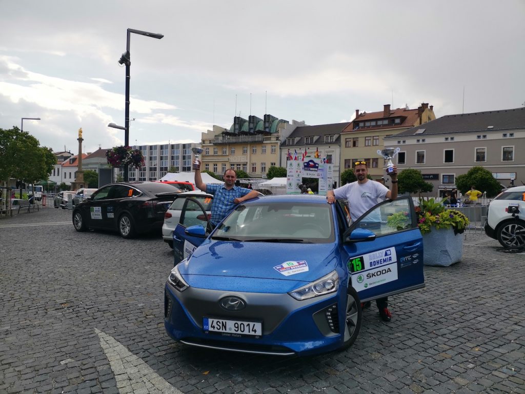 Hyundai Ioniq Electric #EcoRallyTeamCZ - Marek Tomíšek / Miroslav Tomíšek