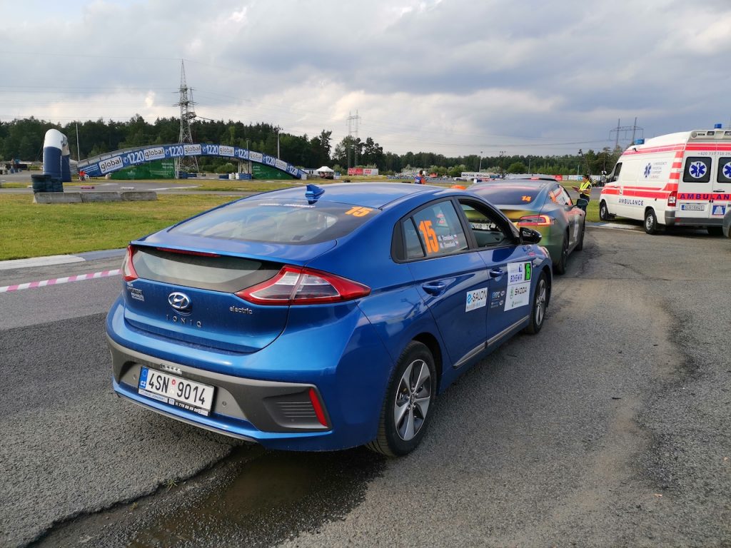 Hyundai Ioniq Electric #EcoRallyTeamCZ - zezadu - Autodrom Sosnová