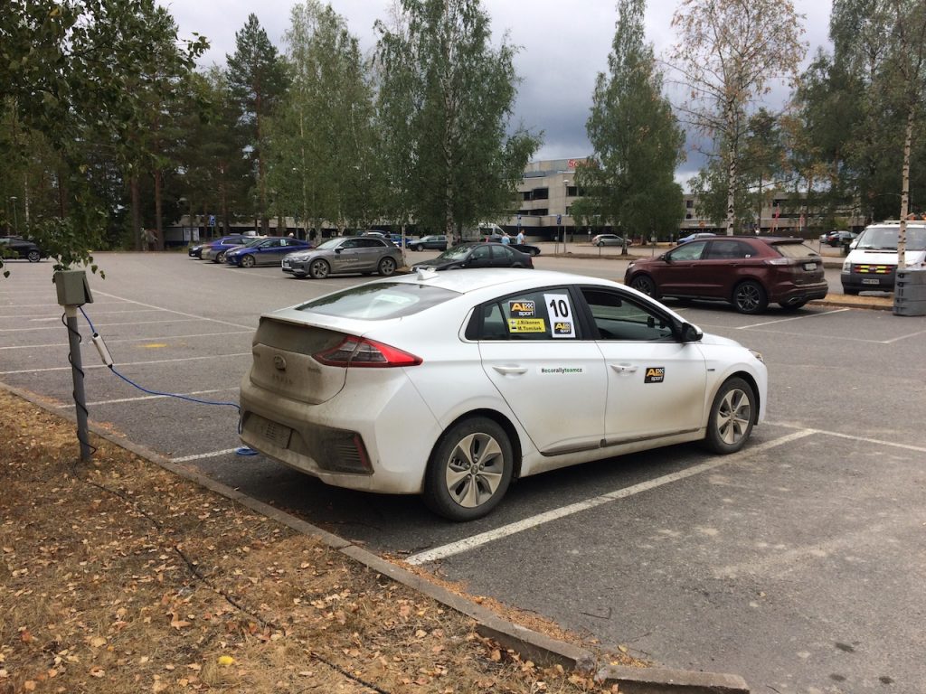 Hyundai Ioniq Electric - #EcoRallyTeamCZ v cíli EcoRun 1000 jezer