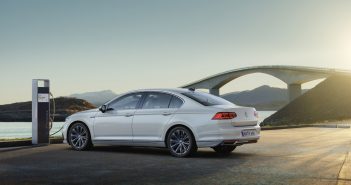 Volkswagen představil nový plug-in hybrid Passat GTE Nový Volkswagen Passat GTE