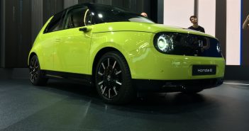 Elektromobil Honda e byl ve Frankfurtu, cena překvapila Elektromobil Honda e - zepředu