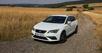 TEST: SEAT Leon ST 1,5 TGI Evo (CNG) FR – skutečná spotřeba SEAT Leon ST 1,5 TGI Evo FR - zepředu