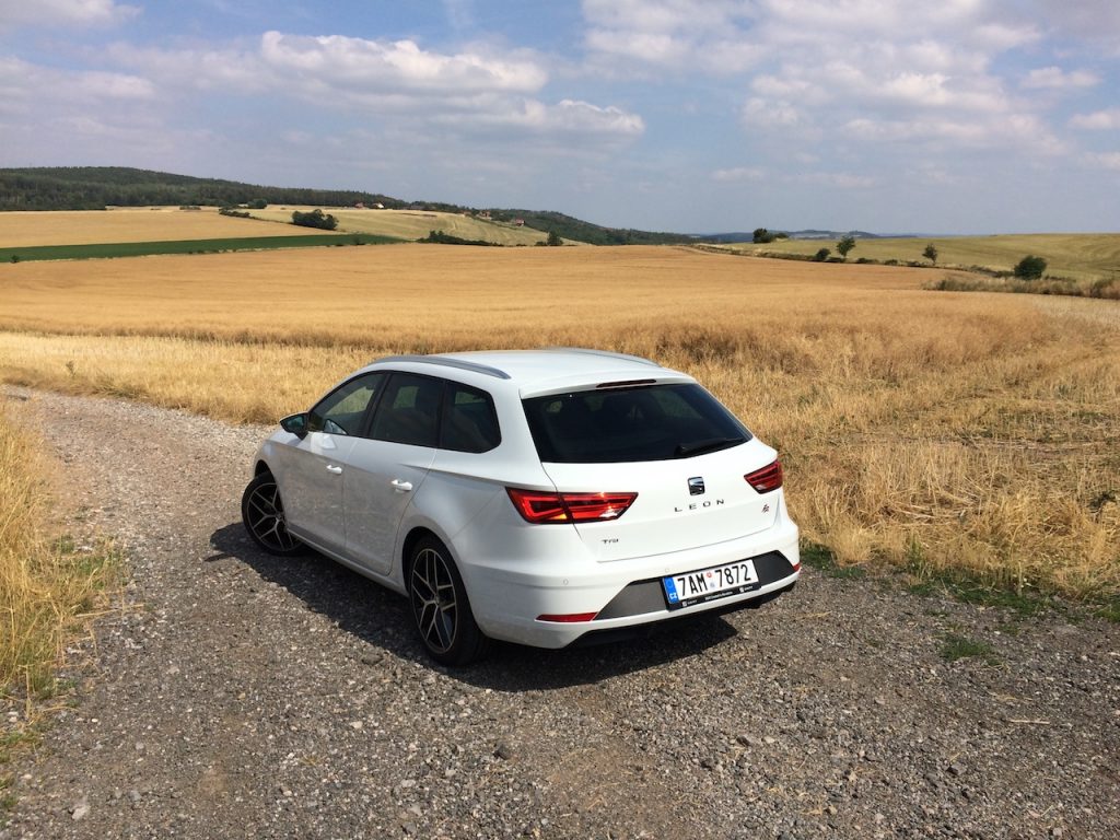 SEAT Leon ST 1,5 TGI Evo FR - CNG - zezadu