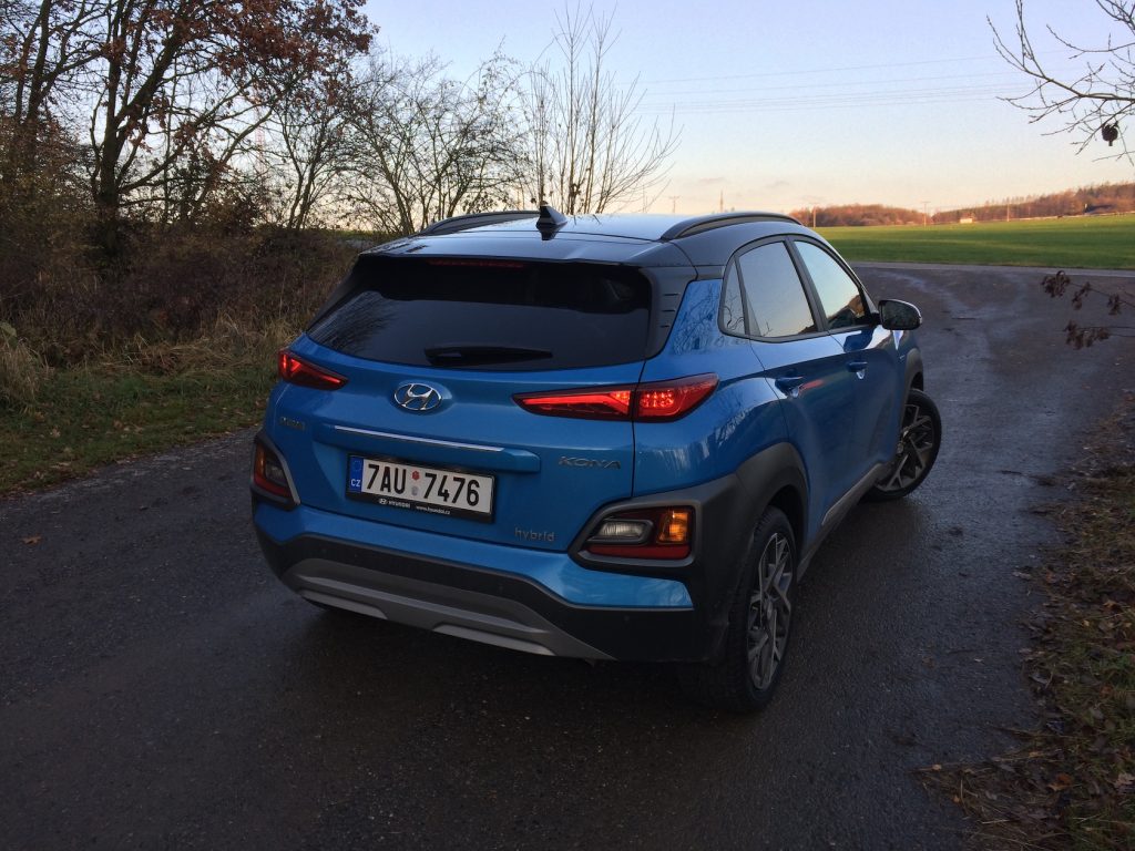 Hyundai Kona Hybrid - zezadu