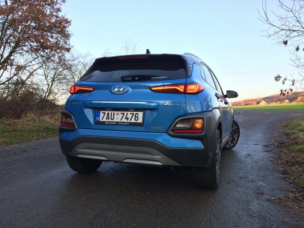 Hyundai Kona Hybrid - zezadu