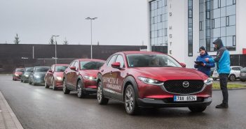 Mazda Skyactiv-X, kříženec zážehového a vznětového motoru Skyactiv-X Power Eco Race - všechny vozy na startu