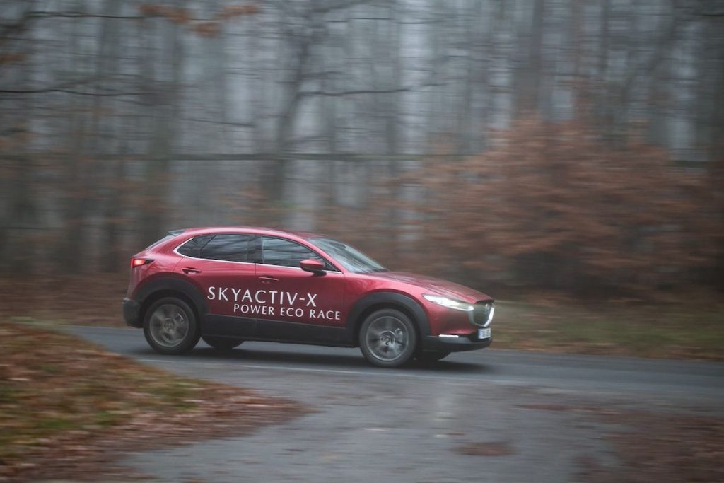 Skyactiv-X Power Eco Race - Mazda CX-30