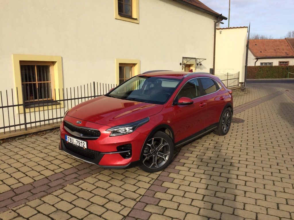 KIA XCeed - zepředu