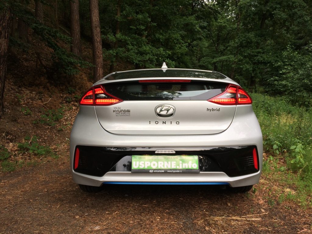 Hyundai Ioniq Hybrid - zezadu