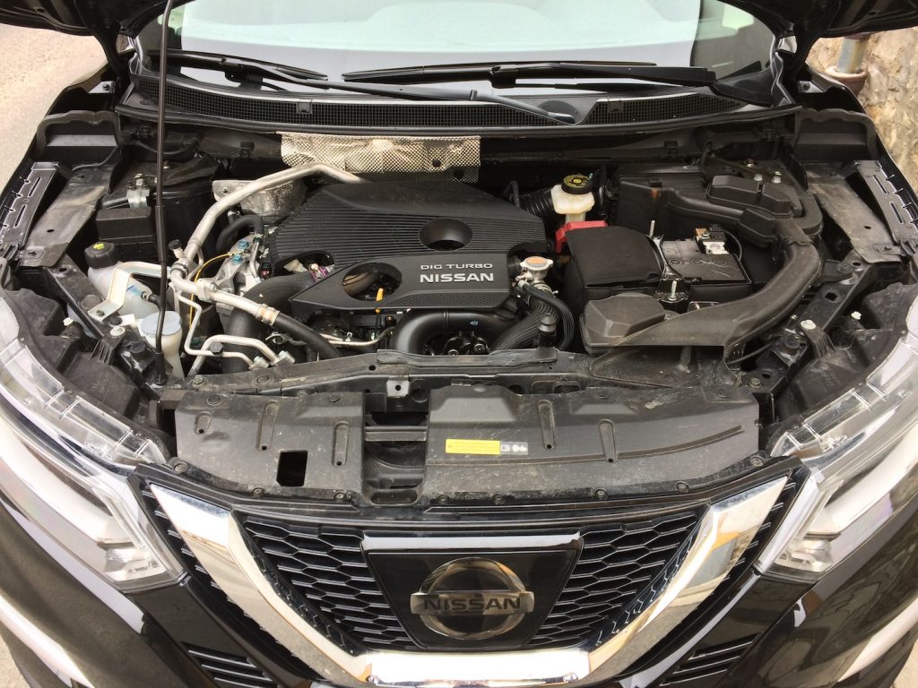 Nissan Qashqai 1,6 DIG-T 120 kW - motor