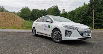 Na Eco Energy Rally Bohemia vyhrály soutěž spotřeby posádky a vozy s vyšší spotřebou Hyundai Ioniq Electric #EcoRallyTeamCZ