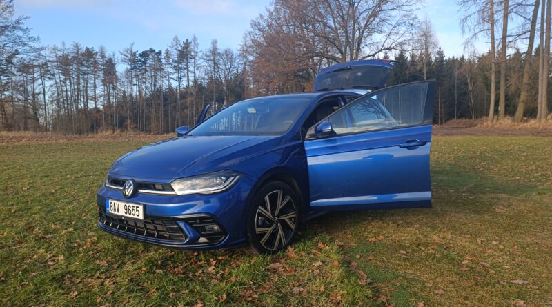 Volkswagen Polo R-Line - otevřené dveře