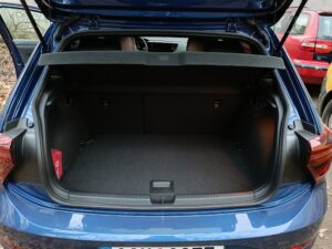 Volkswagen Polo R-Line - zavazadlový prostor