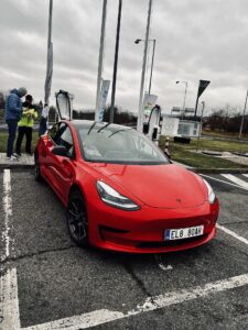 Tesla Model 3 SR - zimní test