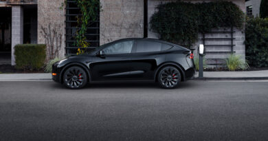 Nejlevnější Tesla Model Y - náhled