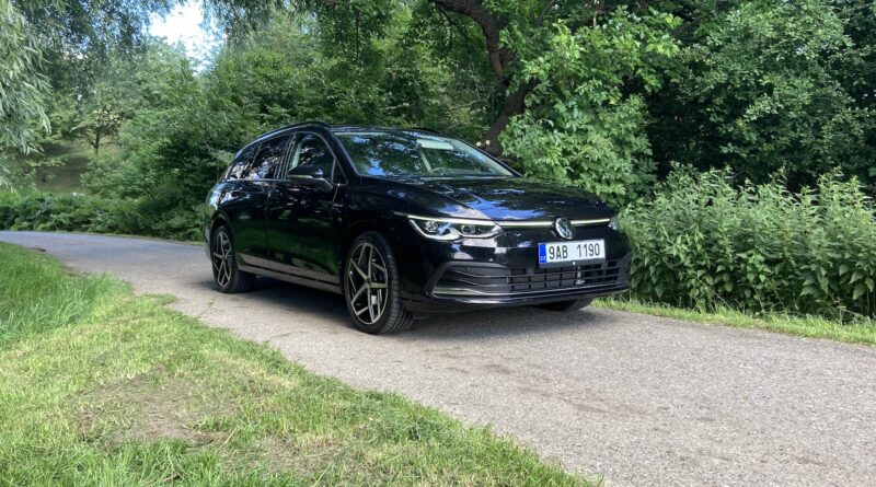 Volkswagen Golf 1.5 TSI Variant - předobok