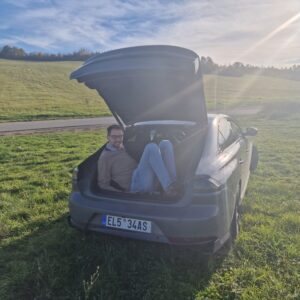 Peugeot 508 PSE - zavazadlový prostor (foto Jan Švandrlík)