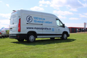 Maxus e-Deliver 9 boční pohled